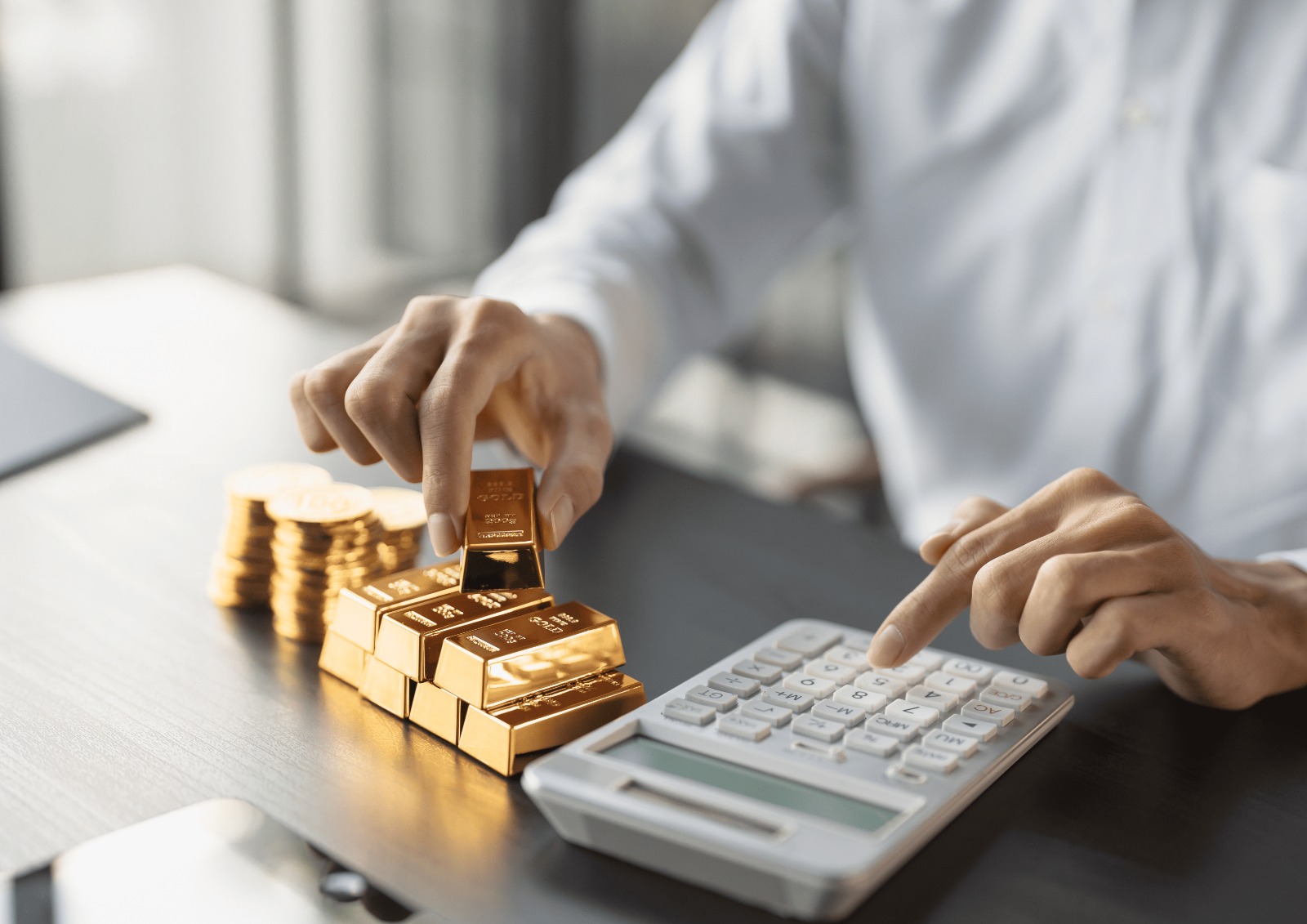 Sell gold in Los Angeles - necklaces, rings, bracelets, coins, and scrap gold for top cash